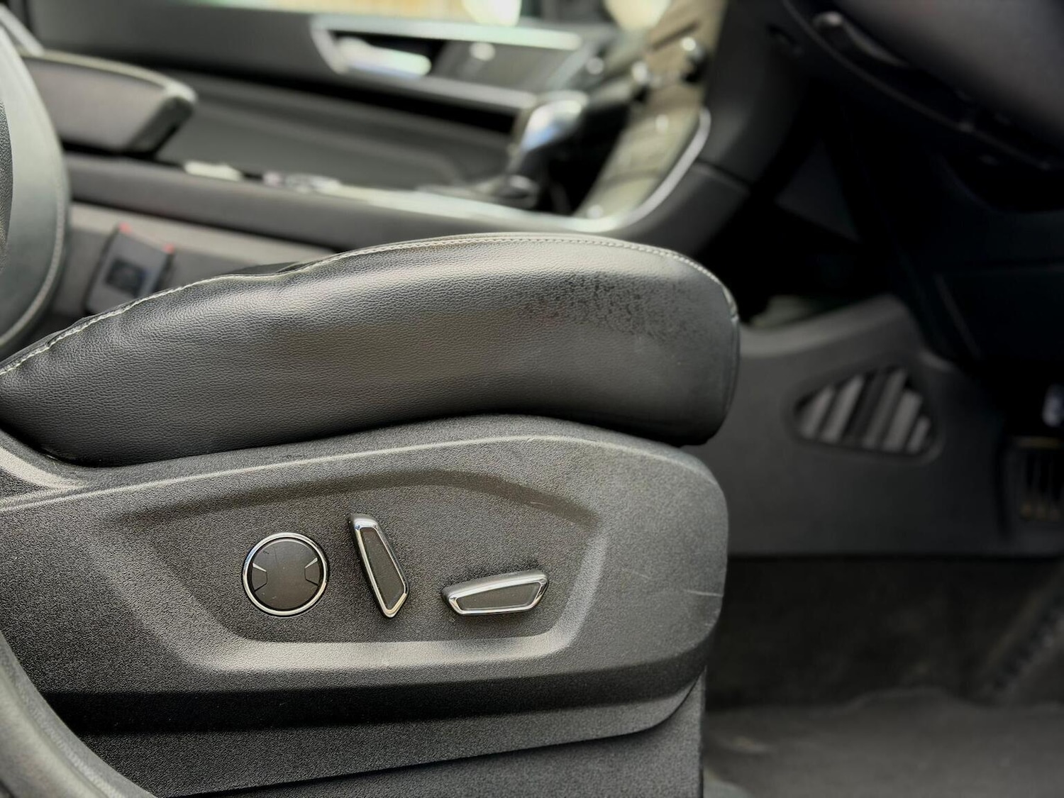 Used Ford S-Max 2015 for sale - 76769547: Photo 18