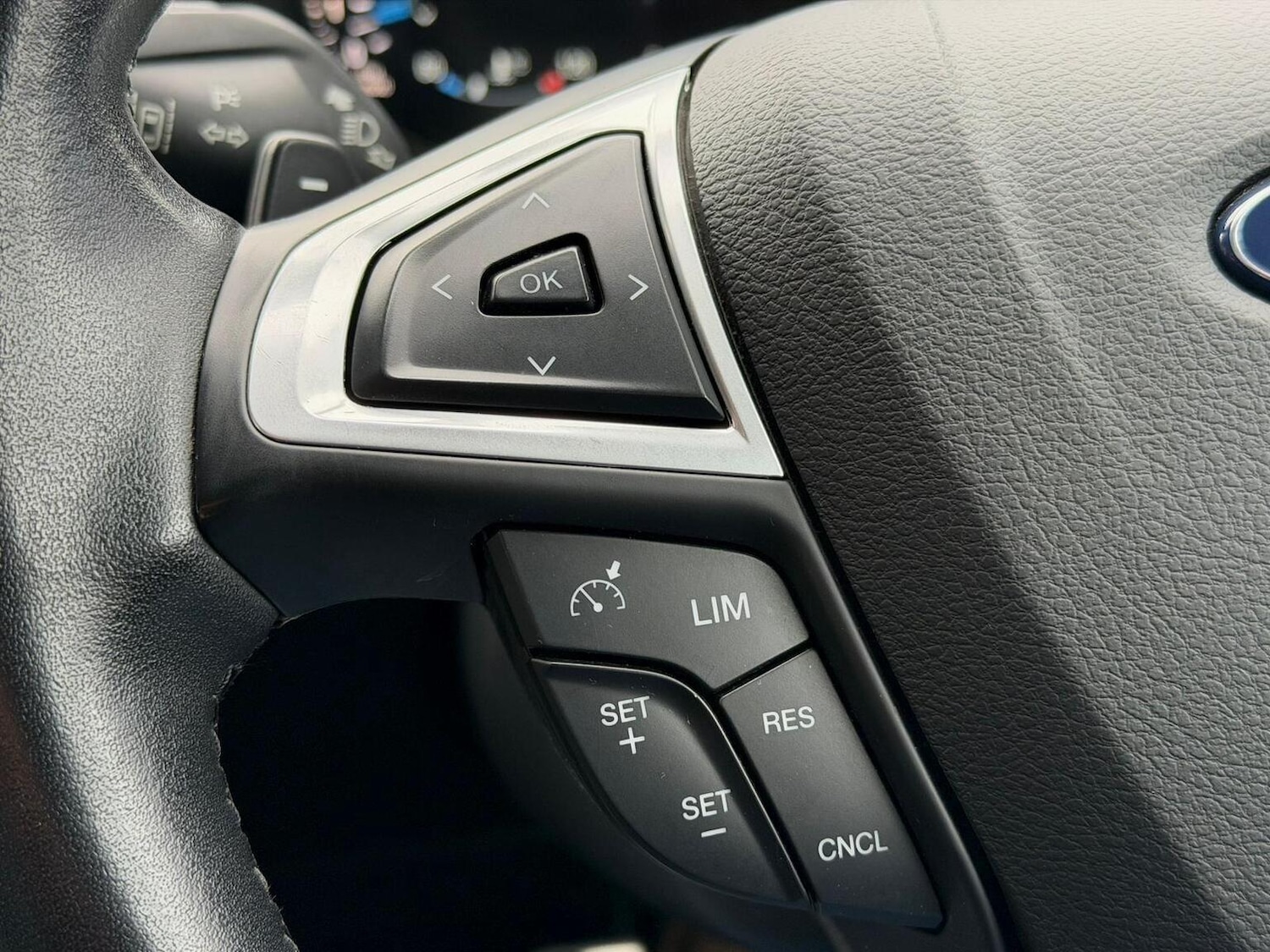 Used Ford S-Max 2015 for sale - 76769547: Photo 8