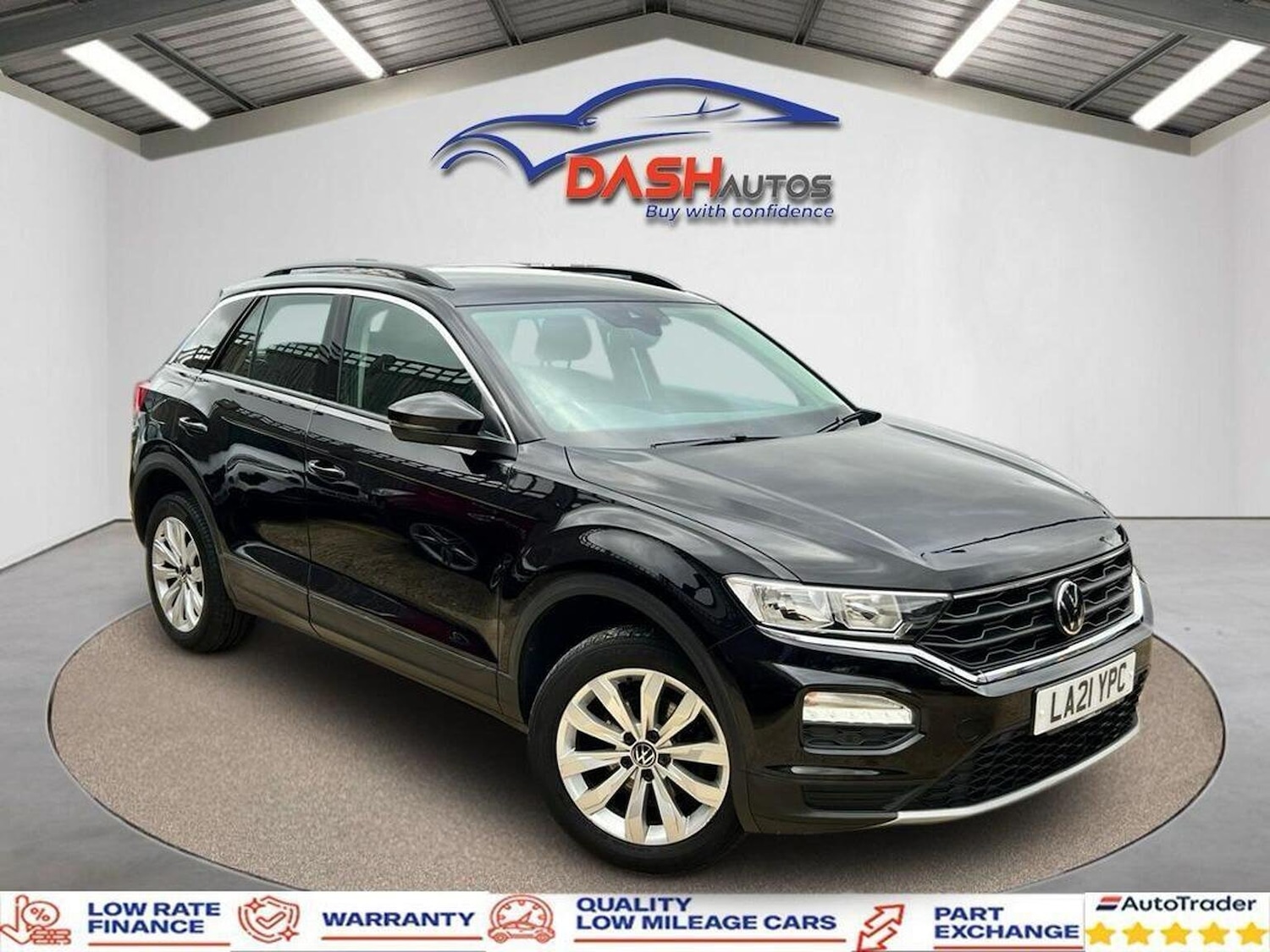 Used Volkswagen T-Roc 2021 for sale - 76541590: Photo 1