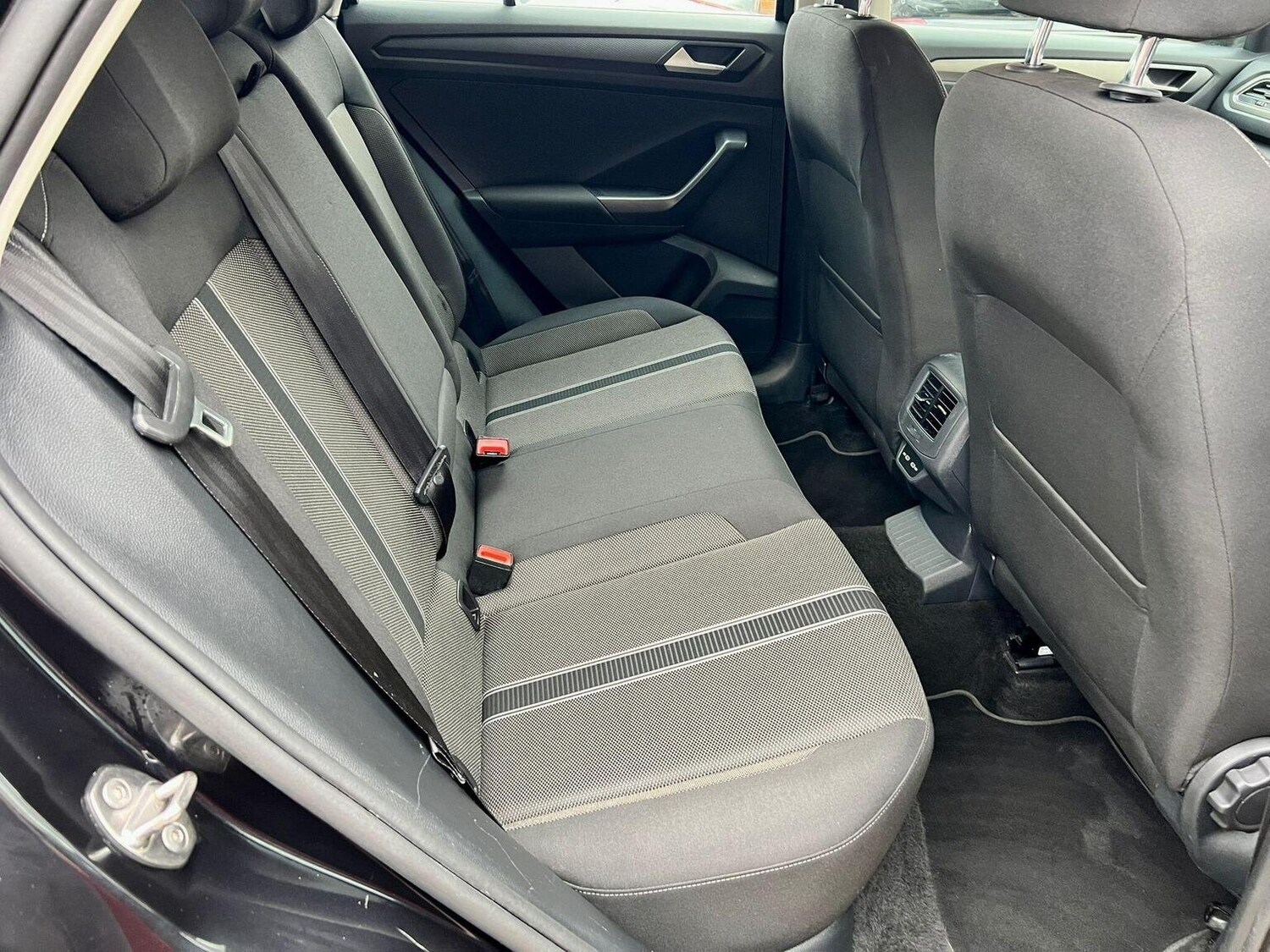 Used Volkswagen T-Roc 2021 for sale - 76541590: Photo 14