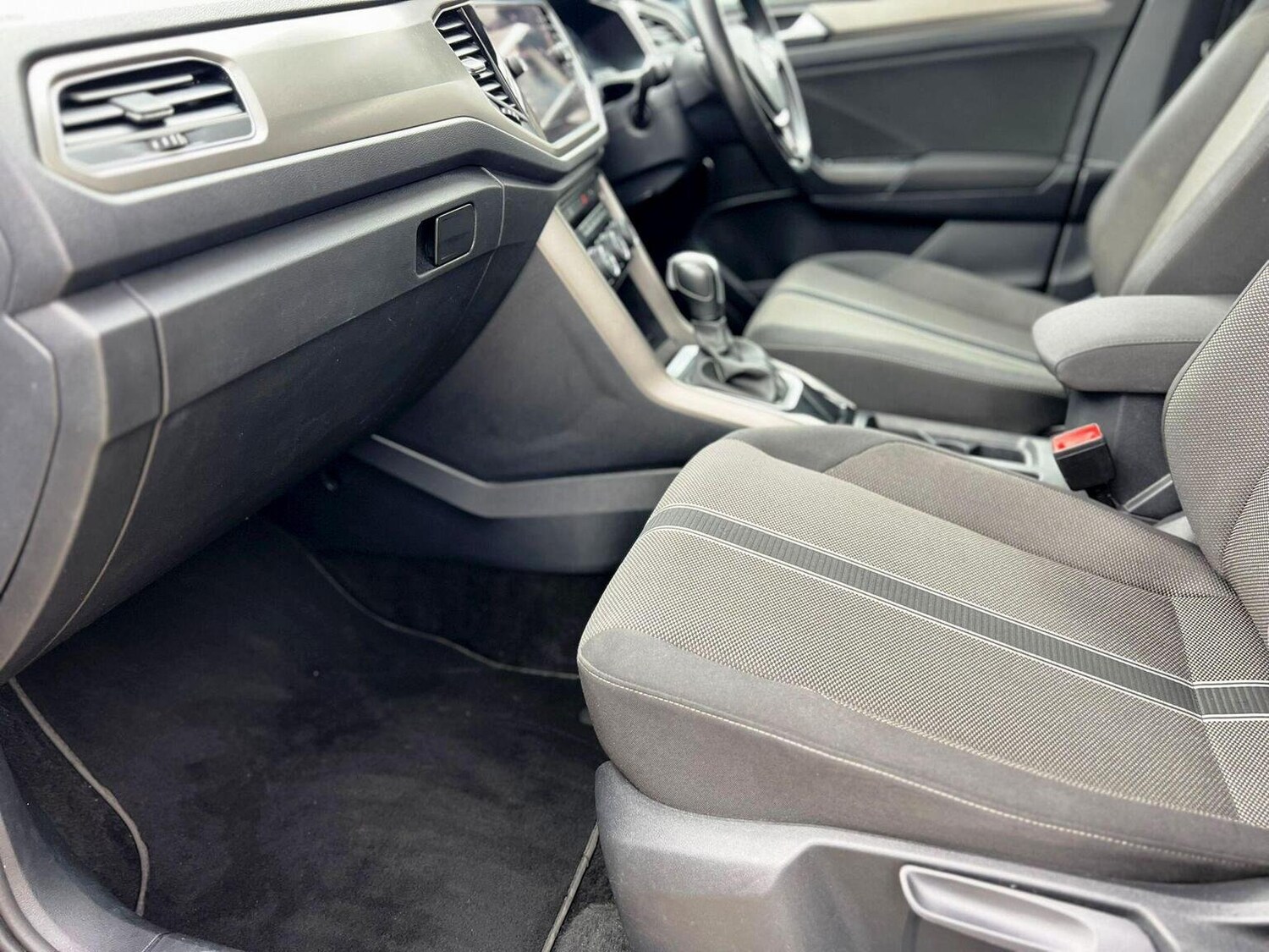 Used Volkswagen T-Roc 2021 for sale - 76541590: Photo 19