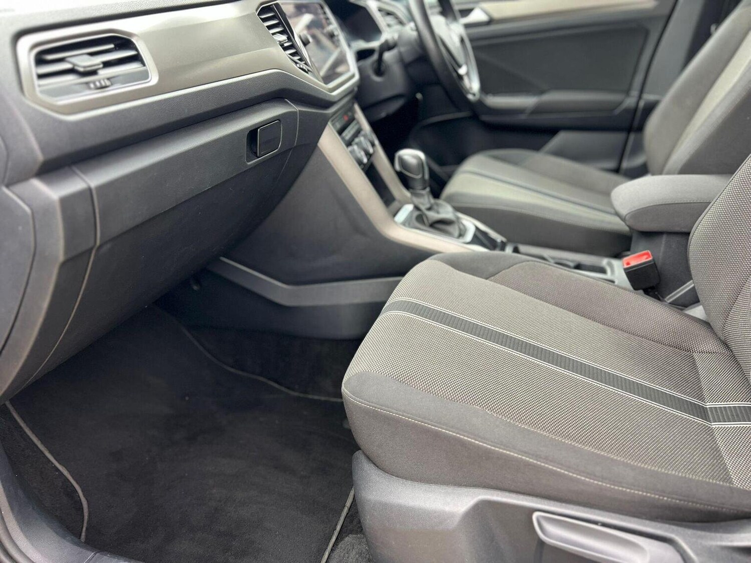 Used Volkswagen T-Roc 2021 for sale - 76541590: Photo 20