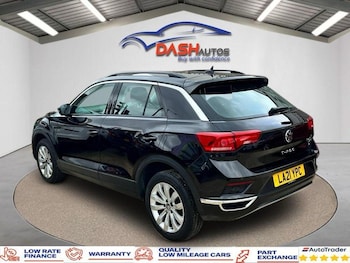 Used Volkswagen T-Roc 2021 for sale - 76541590: Photo
