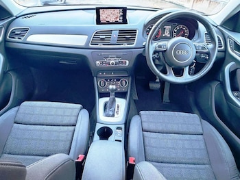 Used Audi Q3 2018 for sale - 76863800: Photo