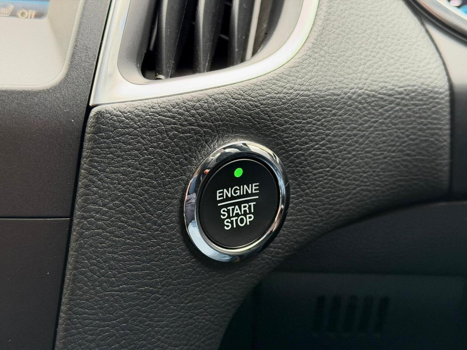 Used Ford S-Max 2015 for sale - 76541568: Photo 17