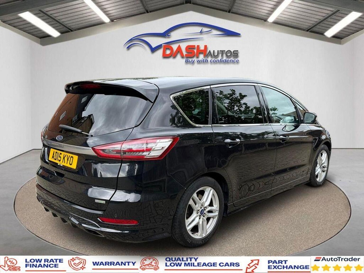 Used Ford S-Max 2015 for sale - 76541568: Photo 2