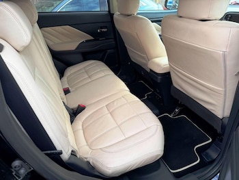 Used Mitsubishi Outlander 2016 for sale - 76541587: Photo