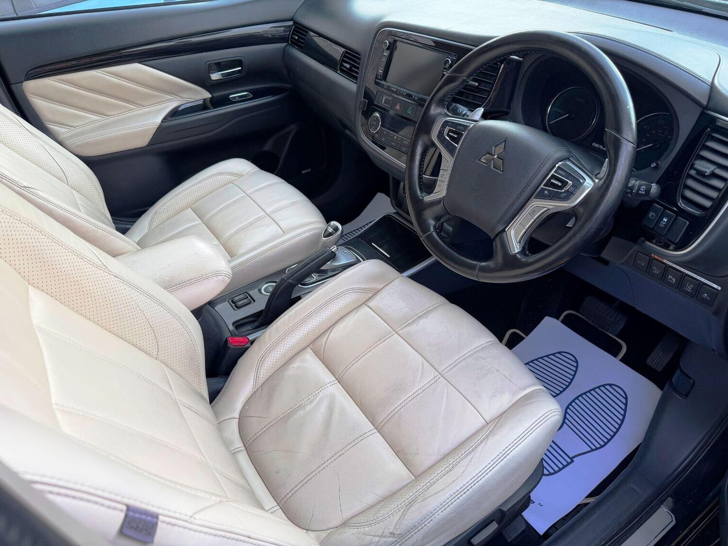 Used Mitsubishi Outlander 2016 for sale - 76541587: Photo 9