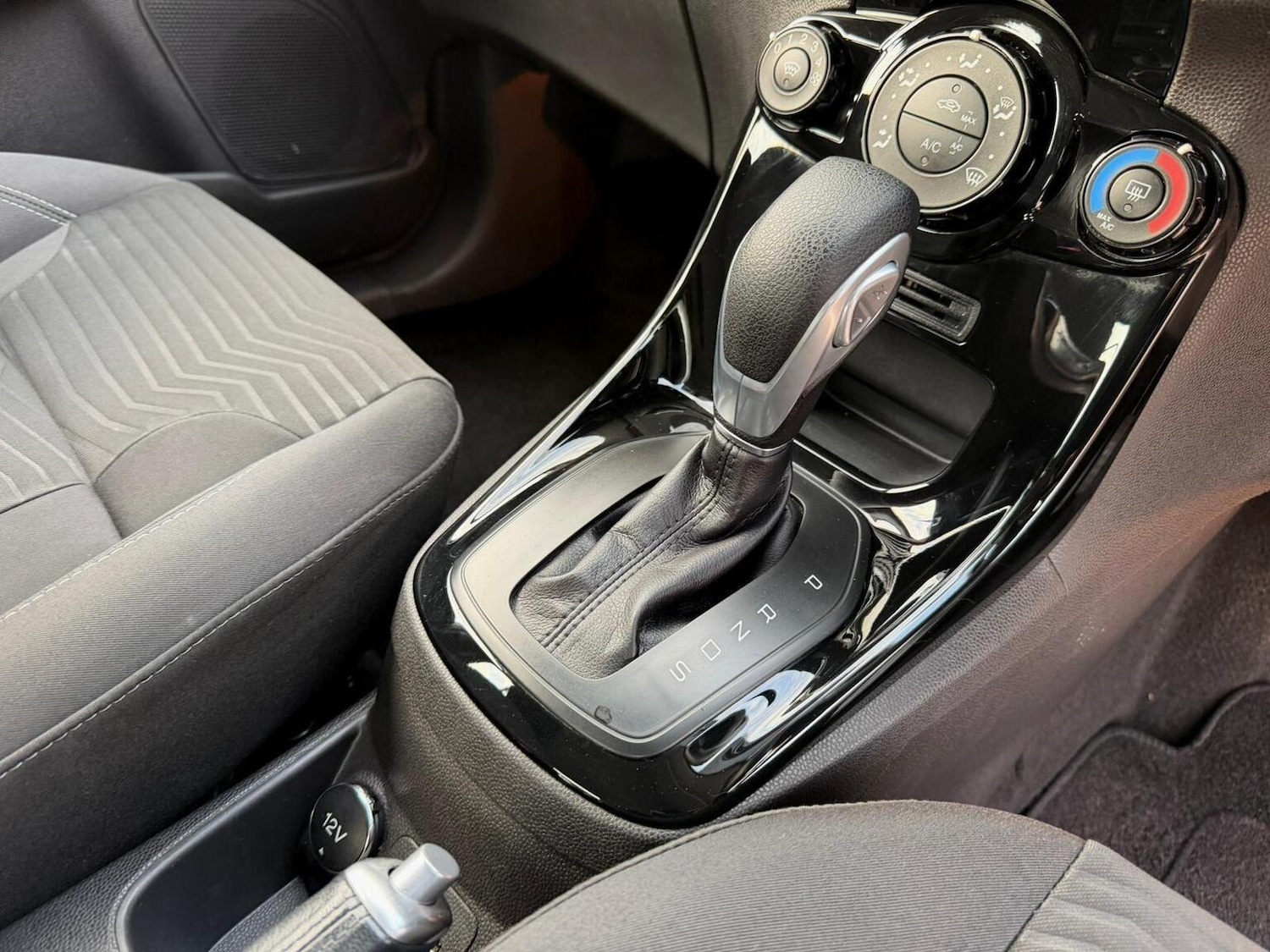 Used Ford Fiesta 2015 for sale - 76769446: Photo 18