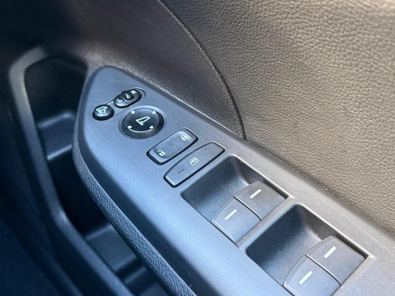 Used Honda Civic 2017 for sale - 76541567: Photo 15