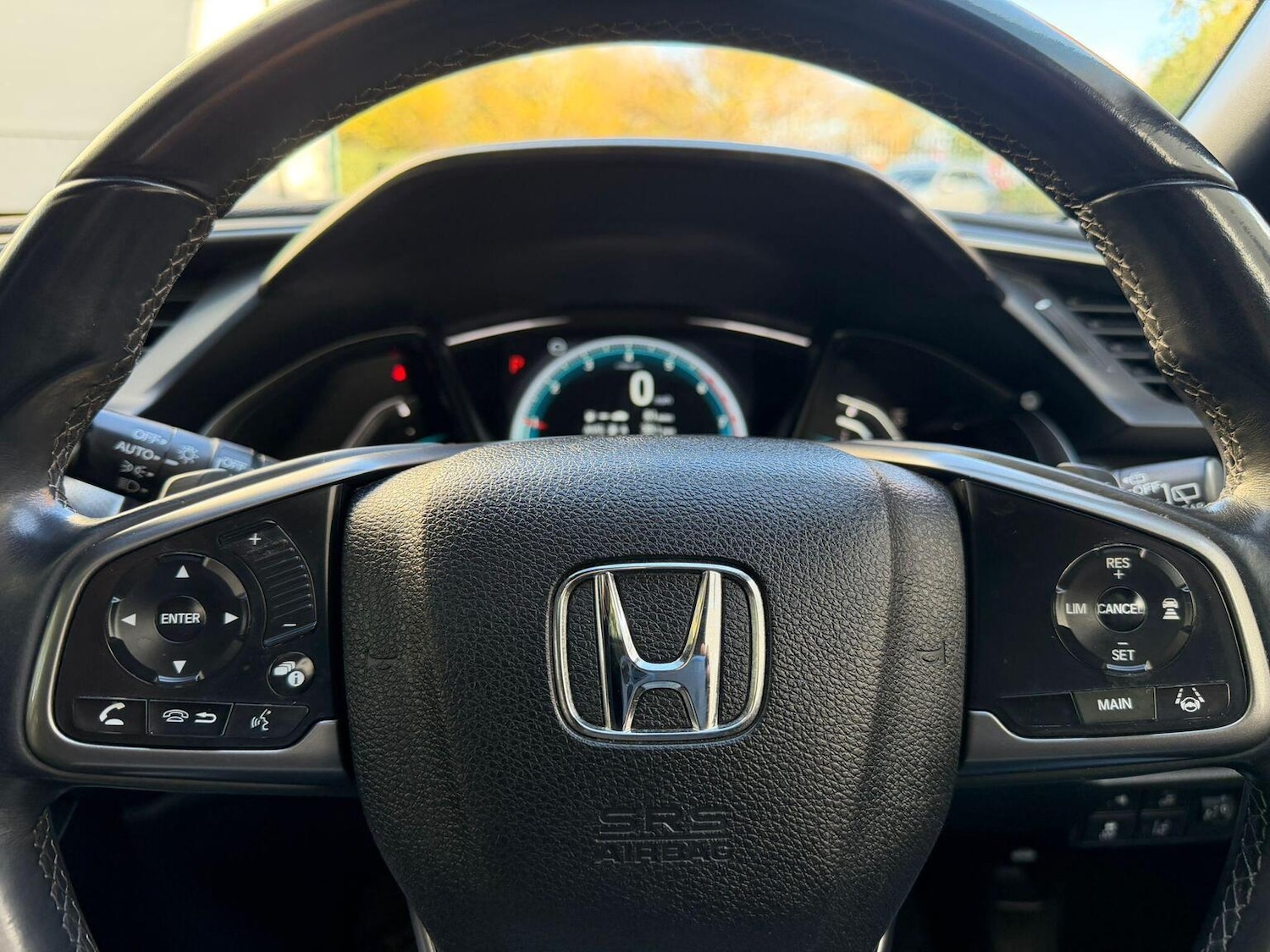 Used Honda Civic 2017 for sale - 76541567: Photo 24