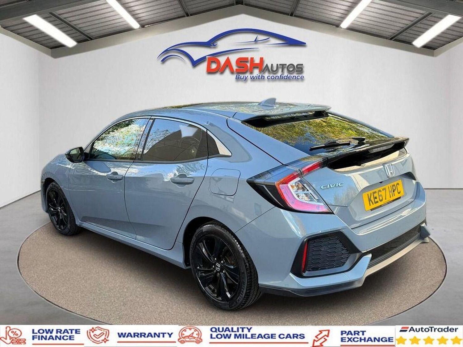 Used Honda Civic 2017 for sale - 76541567: Photo 3