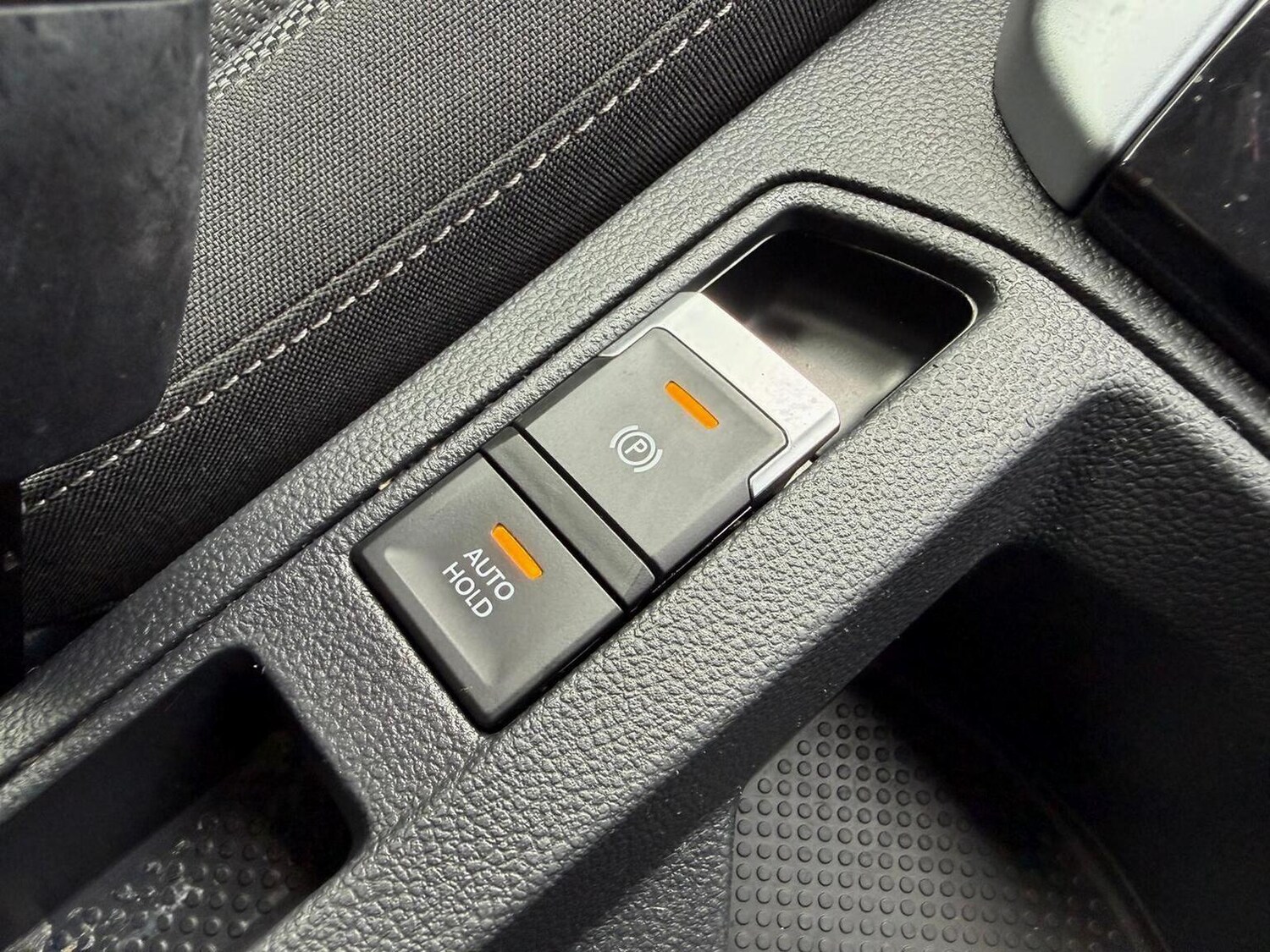 Used Volkswagen T-Roc 2022 for sale - 76541627: Photo 16