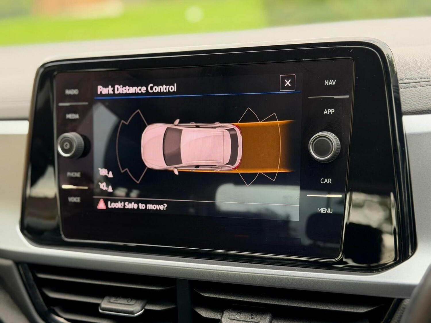 Used Volkswagen T-Roc 2022 for sale - 76541627: Photo 19