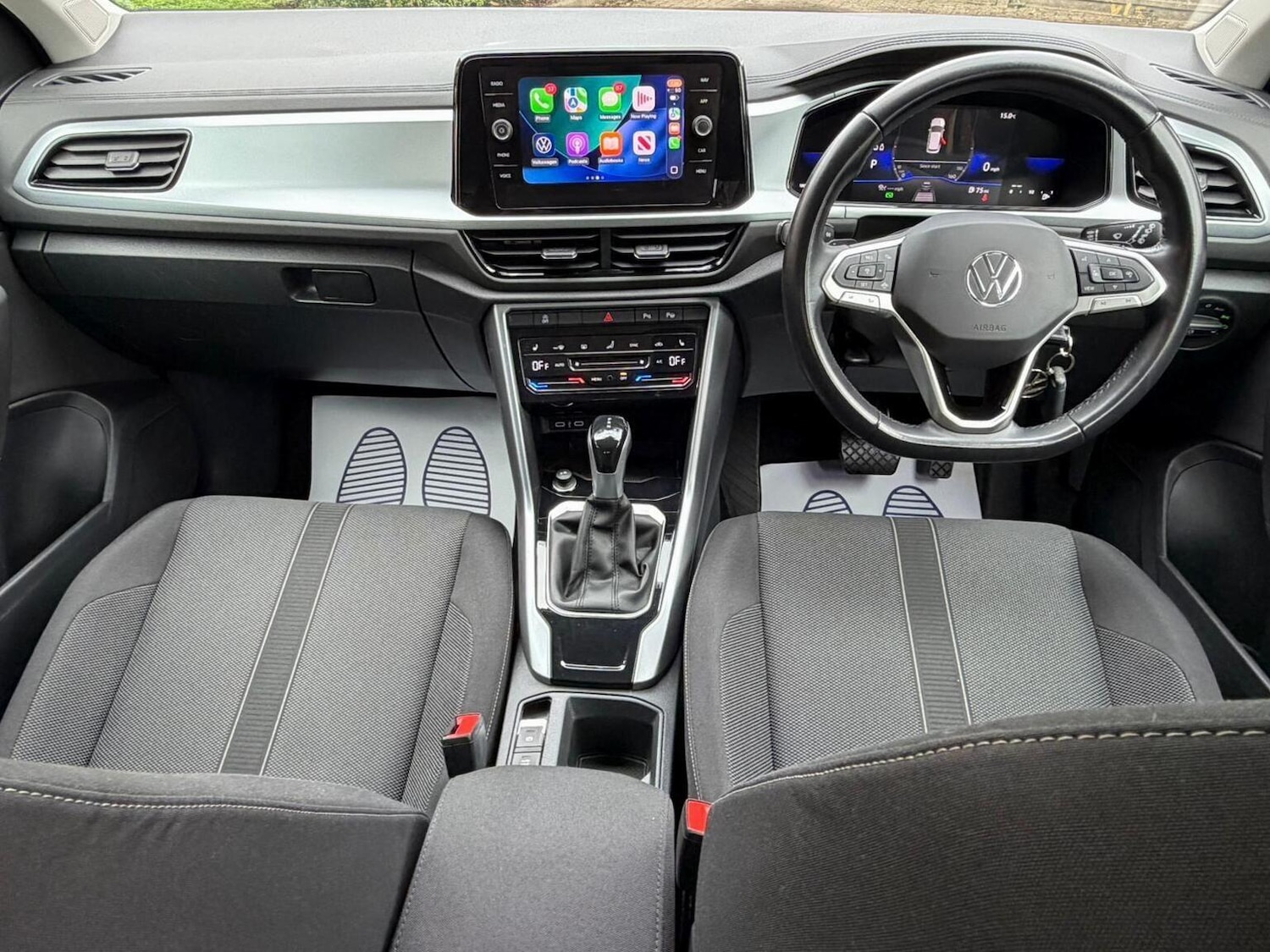 Used Volkswagen T-Roc 2022 for sale - 76541627: Photo 3