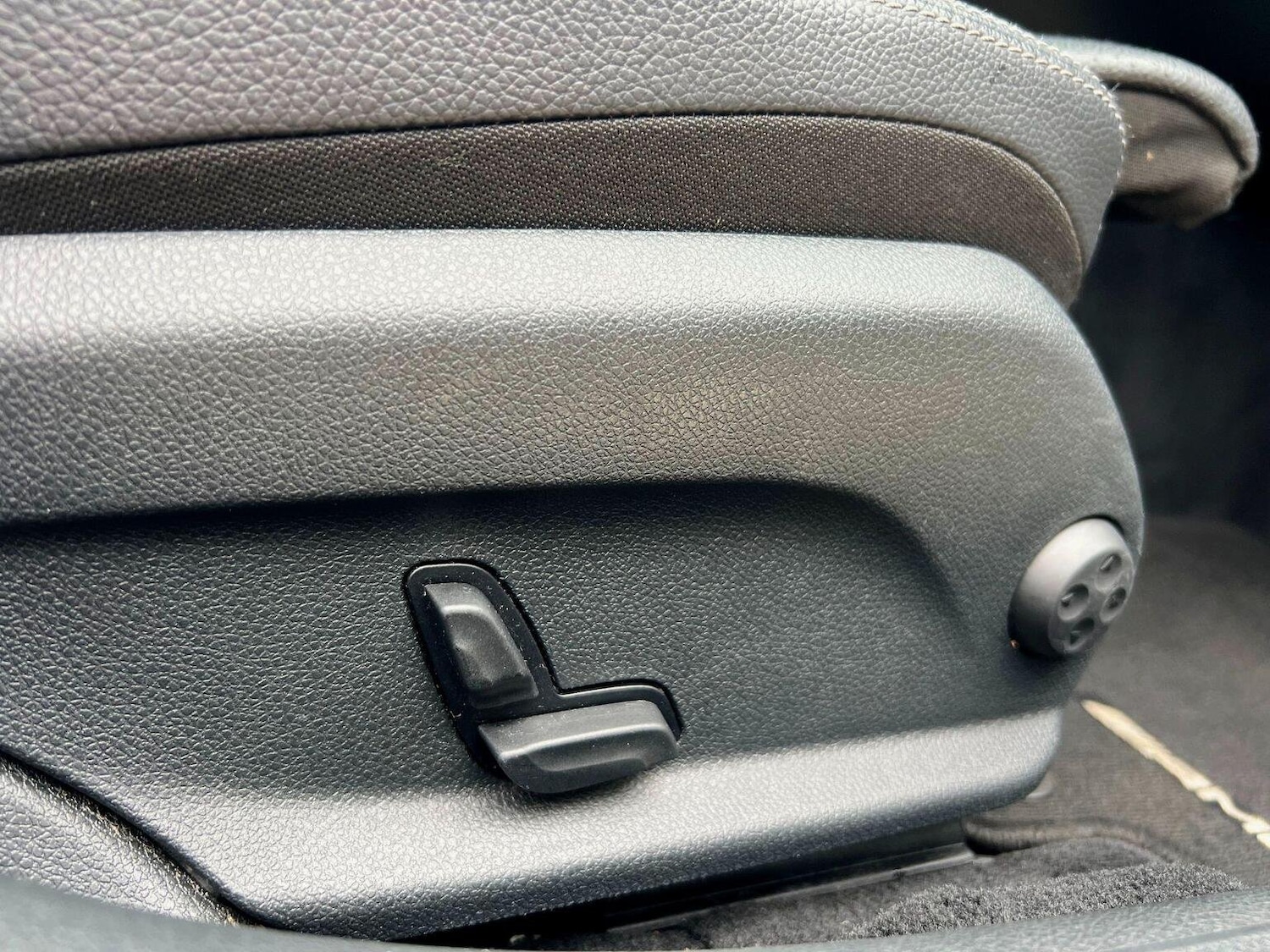 Used Mercedes-Benz C Class 2018 for sale - 76793641: Photo 18