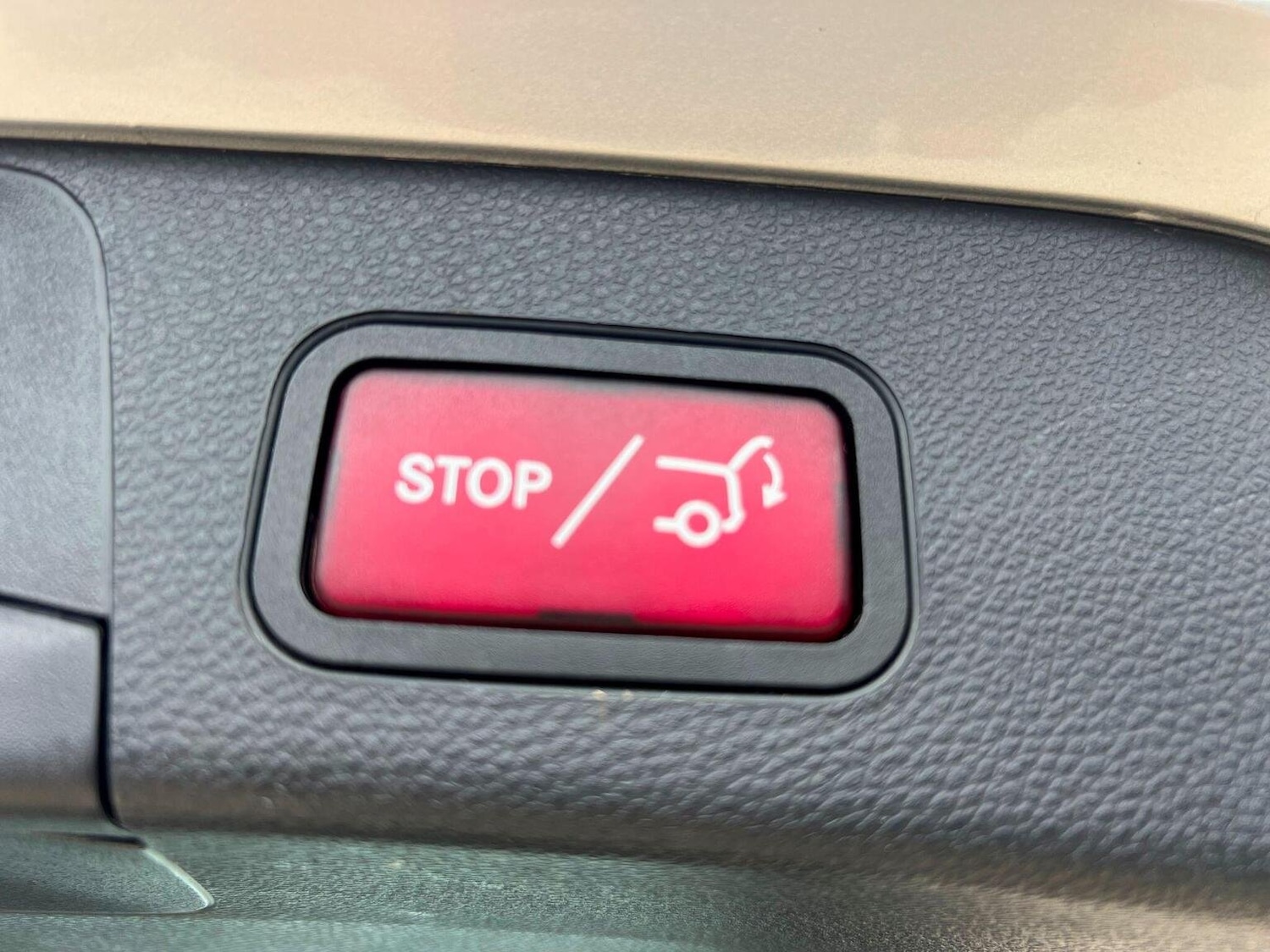 Used Mercedes-Benz C Class 2018 for sale - 76793641: Photo 21