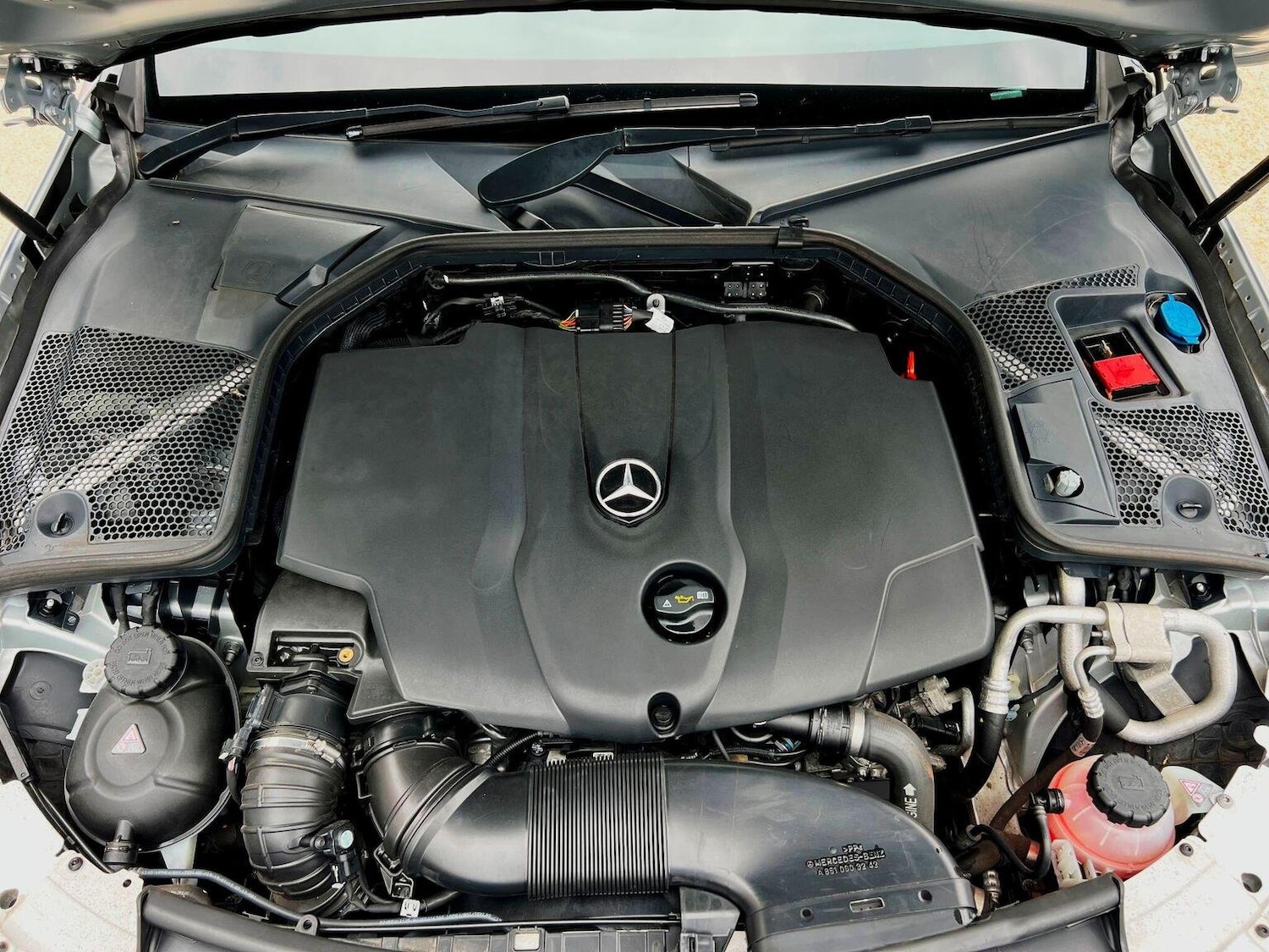 Used Mercedes-Benz C Class 2018 for sale - 76793641: Photo 27