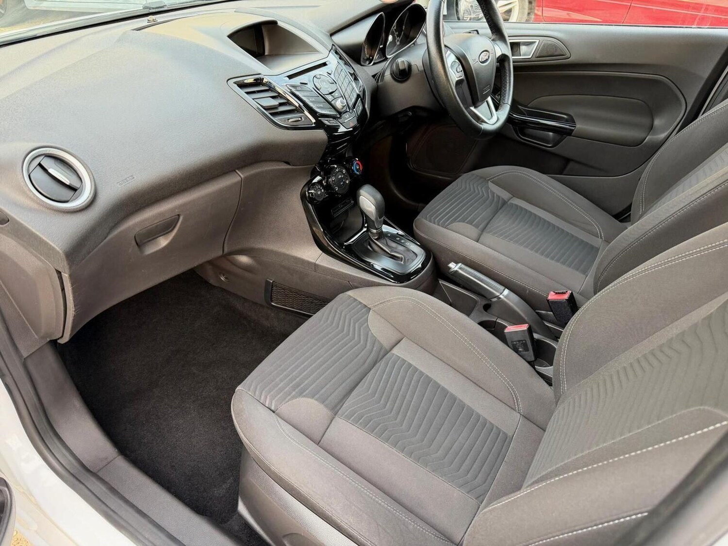 Used Ford Fiesta 2015 for sale - 76541570: Photo 21