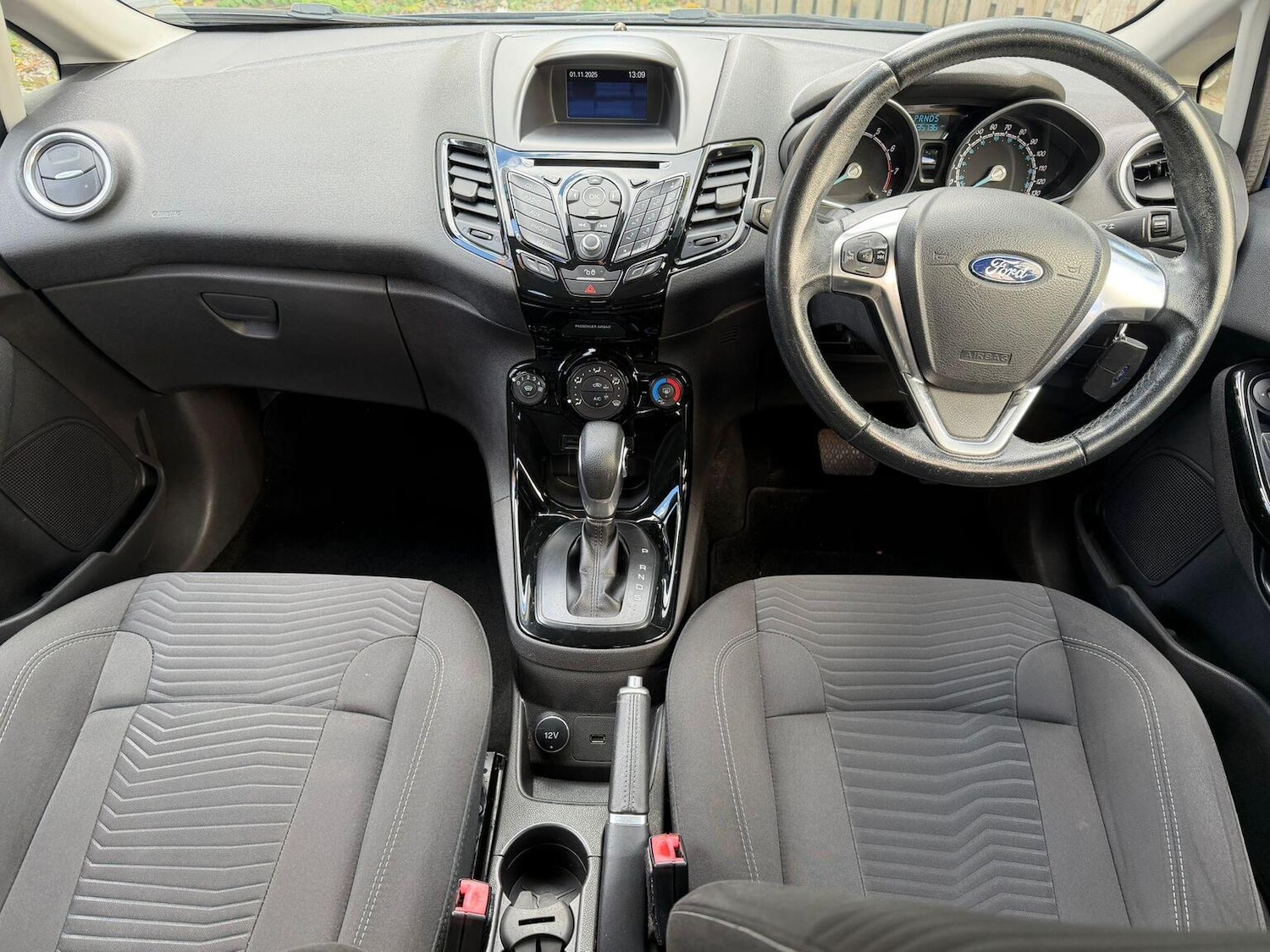 Used Ford Fiesta 2017 for sale - 76541559: Photo 3