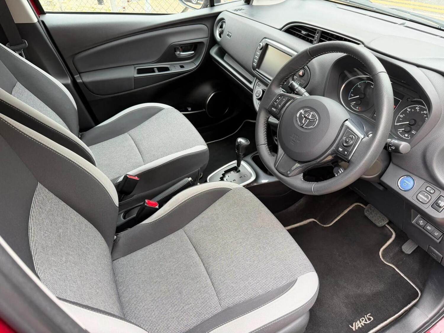 Used Toyota Yaris 2020 for sale - 76541533: Photo 11