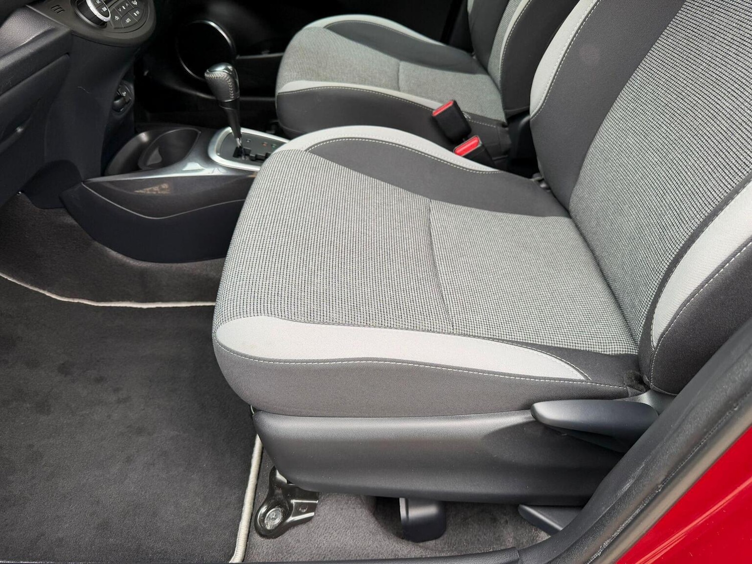 Used Toyota Yaris 2020 for sale - 76541533: Photo 27