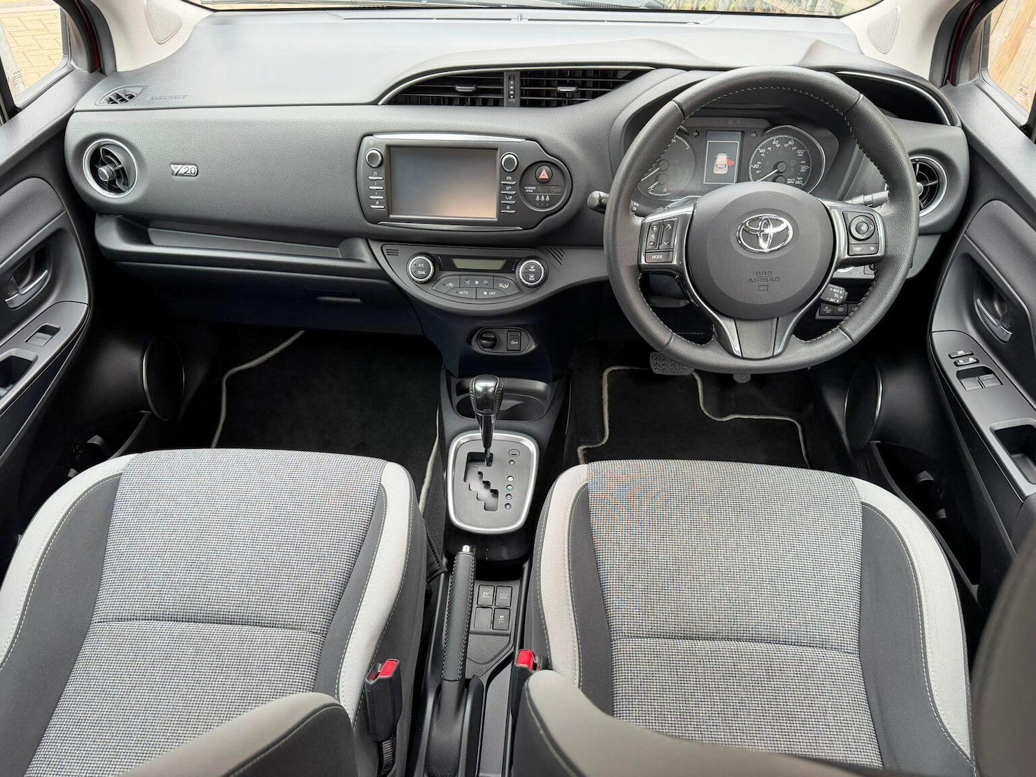 Used Toyota Yaris 2020 for sale - 76541533: Photo 3