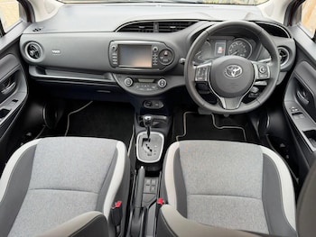 Used Toyota Yaris 2020 for sale - 76541533: Photo