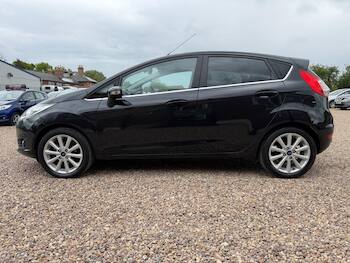 Used Ford Fiesta 2016 for sale - 79882303: Photo