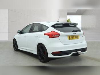 Used Ford Focus 2017 for sale - 79882315: Photo