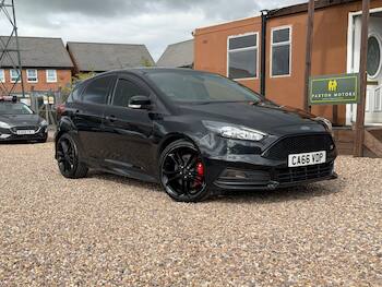 Used Ford Focus 2017 for sale - 79882301: Photo