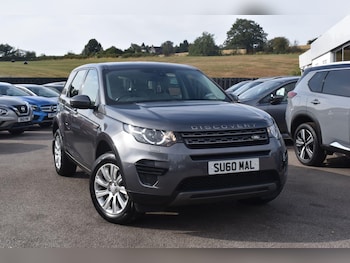 Used Land Rover Discovery Sport 2016 for sale - 79362475: Photo