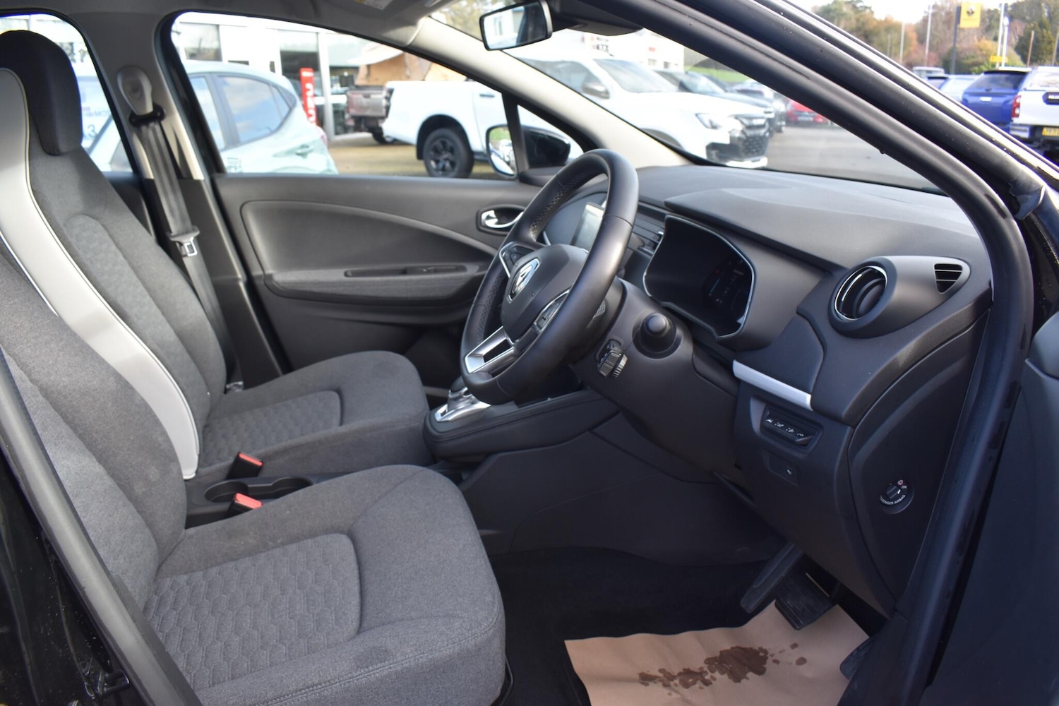 Used Renault Zoe 2021 for sale - 76728513: Photo 6