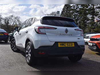 Used Renault Captur 2025 for sale - 78020278: Photo