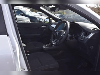 Used Renault Captur 2025 for sale - 78020278: Photo