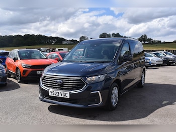Used Ford Grand Tourneo Connect 2023 for sale - 79373699: Photo