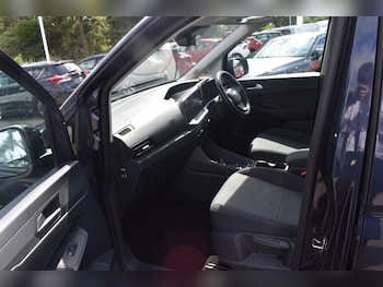 Used Ford Grand Tourneo Connect 2023 for sale - 79373699: Photo