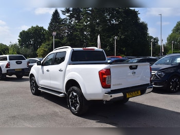Used Nissan Navara 2021 for sale - 75351098: Photo