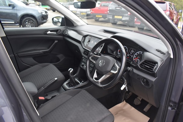 Used Volkswagen T-Cross 2022 for sale - 75635469: Photo 28