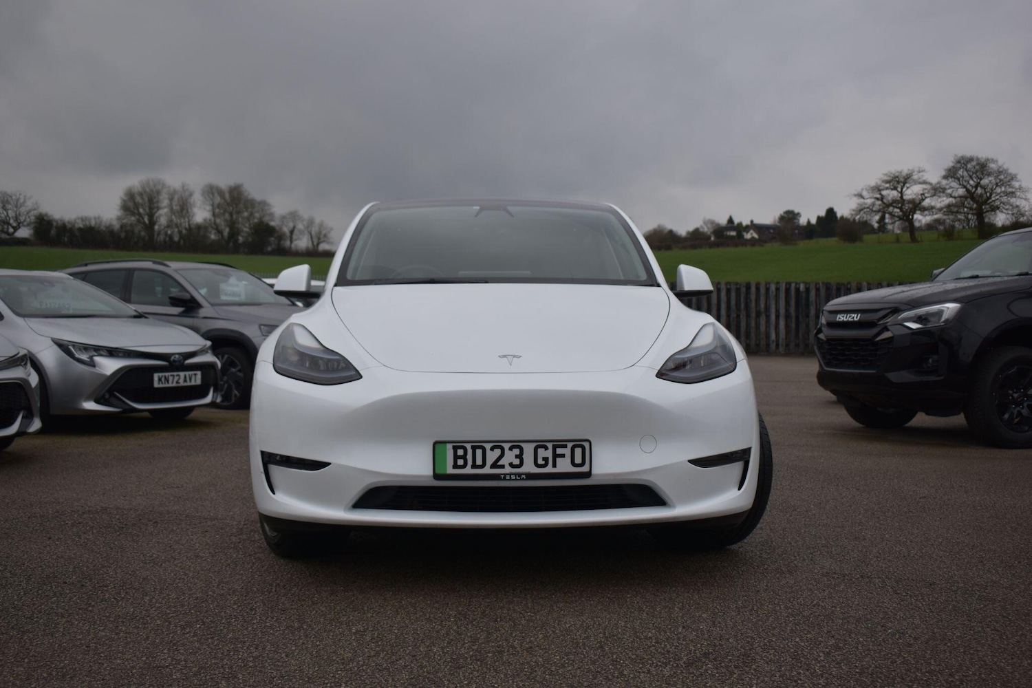 Used Tesla Model Y 2023 for sale - 77612173: Photo 2