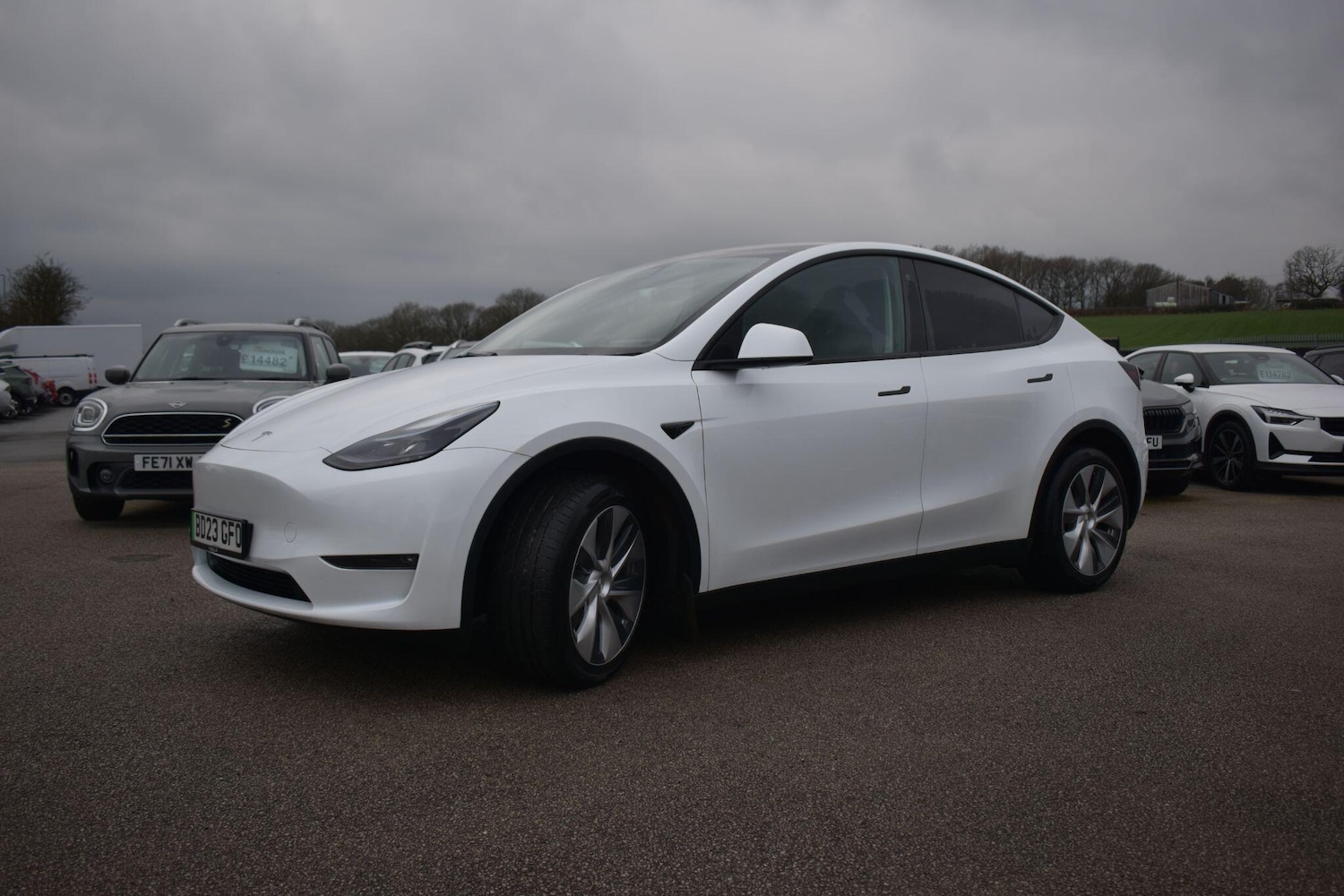 Used Tesla Model Y 2023 for sale - 77612173: Photo 3