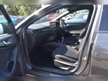 Used Ford Focus 2023 for sale - 79496449: Photo
