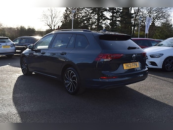 Used Volkswagen Golf 2021 for sale - 76832519: Photo