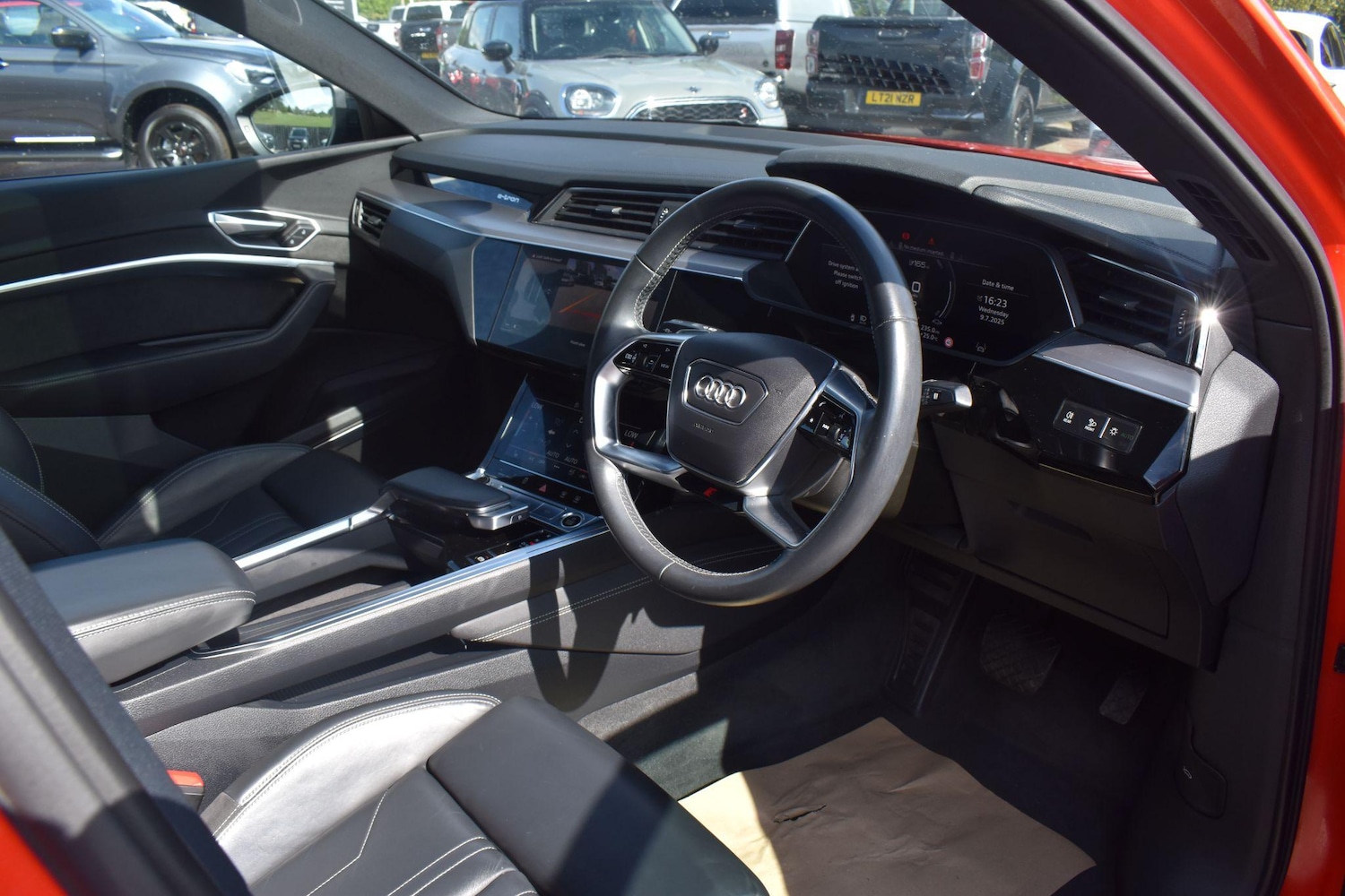 Used Audi e-tron 2021 for sale - 75153176: Photo 41