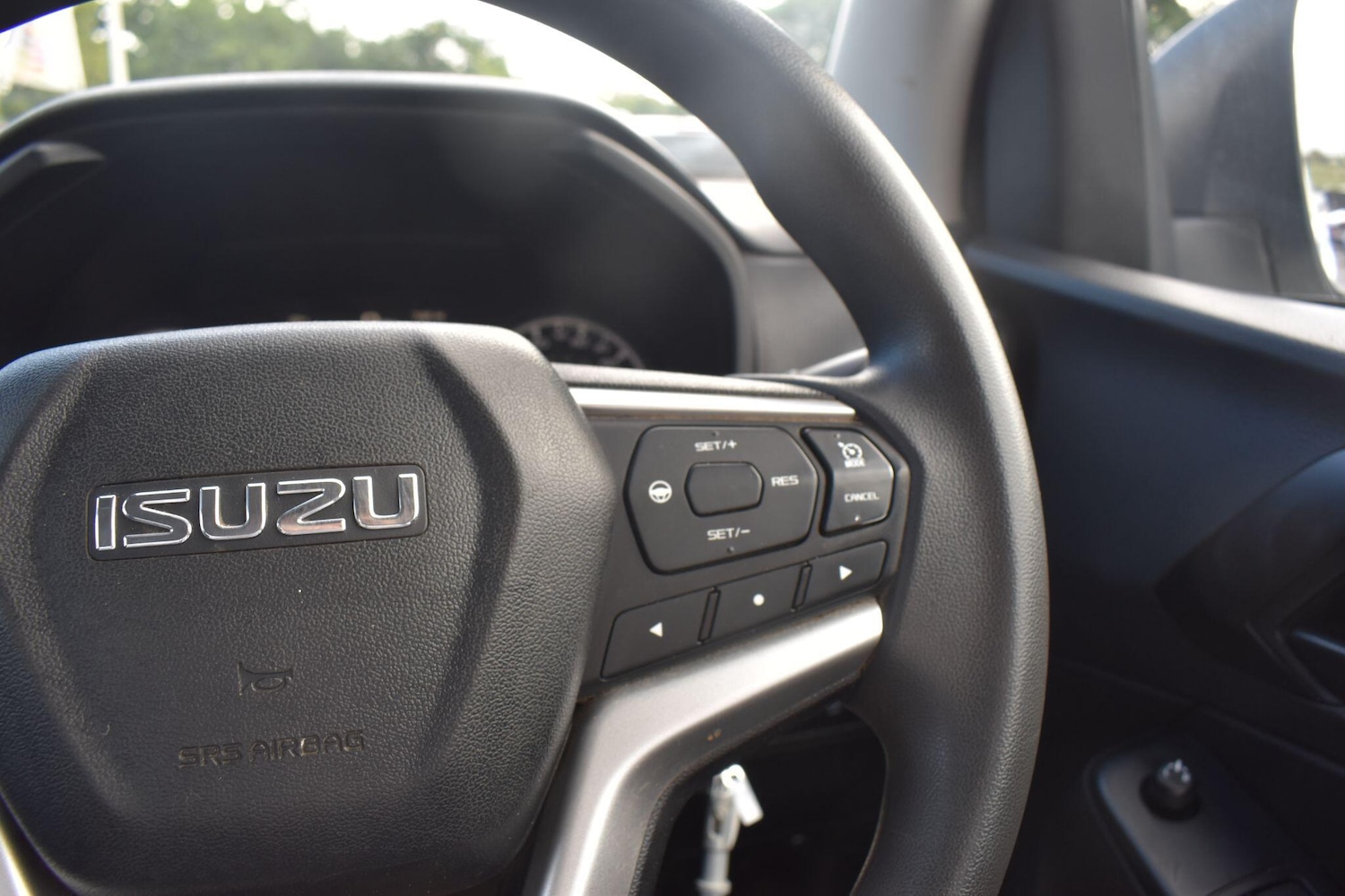 Used Isuzu D-Max 2023 for sale - 76993713: Photo 18
