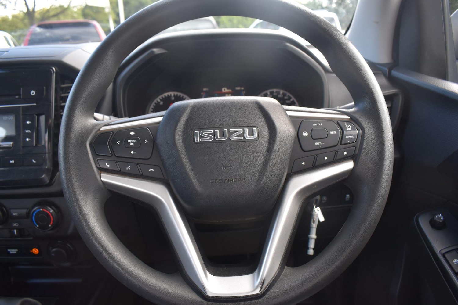 Used Isuzu D-Max 2023 for sale - 76993713: Photo 19