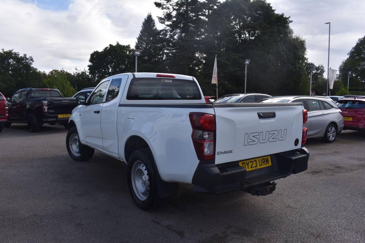 Used Isuzu D-Max 2023 for sale - 76993713: Photo 2