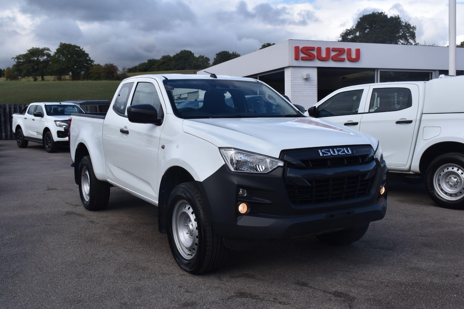 Used Isuzu D-Max 2023 for sale - 76993713: Photo 5