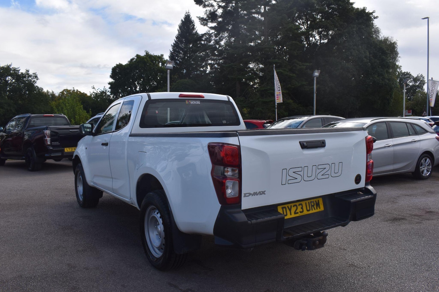 Used Isuzu D-Max 2023 for sale - 76993713: Photo 8