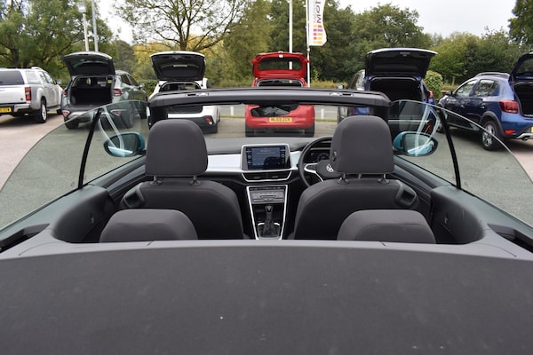Used Volkswagen T-Roc 2022 for sale - 76084640: Photo 10